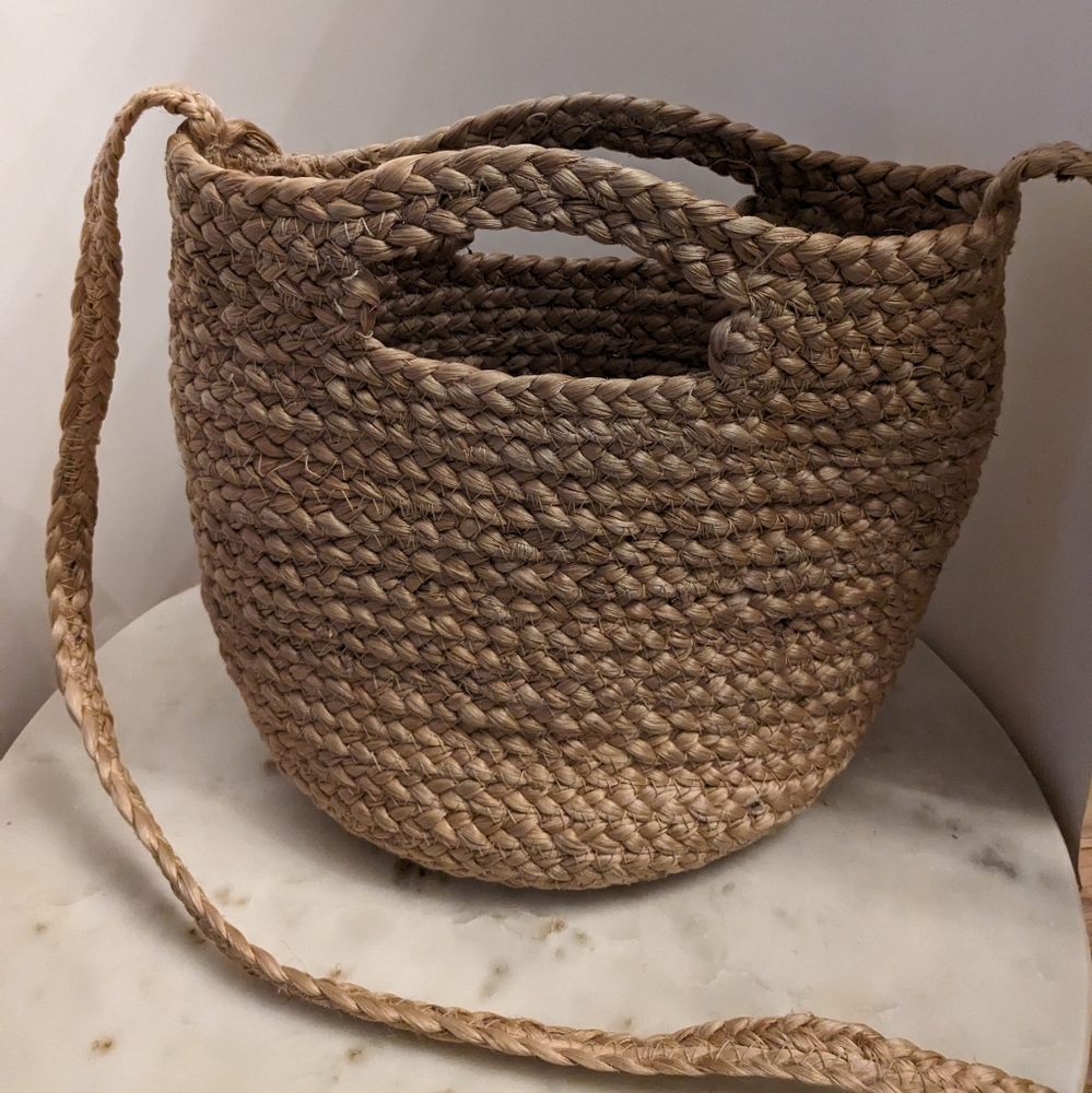 Jute tote bag